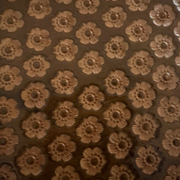 Beautiful Vintage Leather Saddle Purse With Flower design - Picture 7 of 9